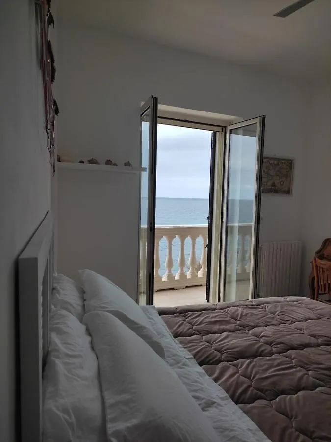 Vento Di Bolina Bed & Breakfast Giovinazzo